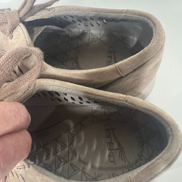 Dansko Tan Leather laser Cut Sneakers Womens Sz 40 Exc Cond - Picture 7 of 8